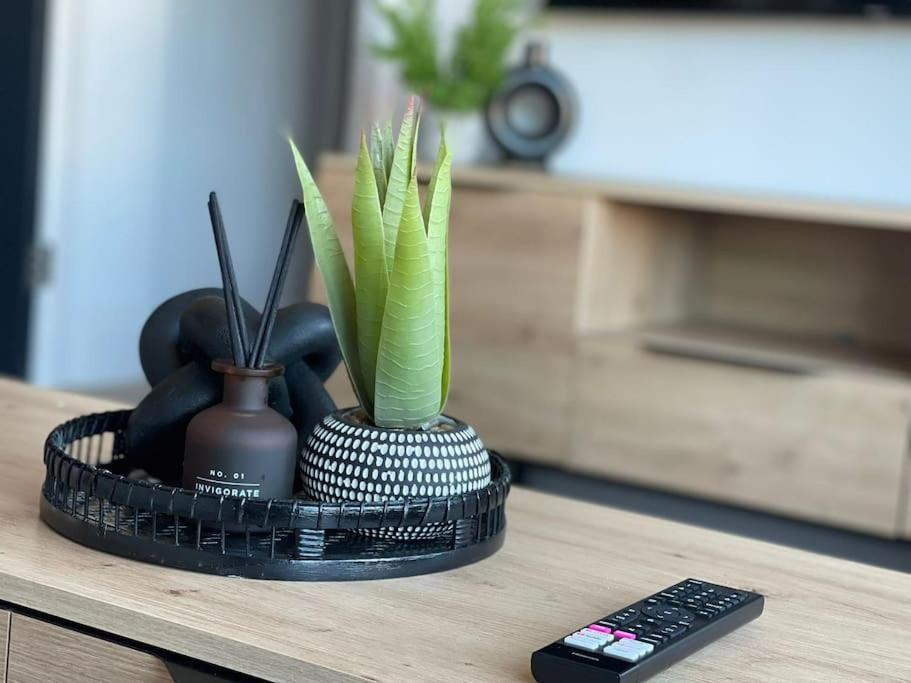Trendy Apartment In Cardiff Free Parking المظهر الخارجي الصورة